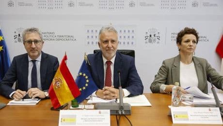 El Gobierno y las comunidades autónomas chocan antes de la Conferencia de Presidentes y no pactan el orden del día