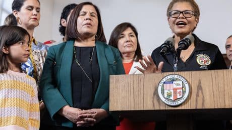 Lopez: Bass defends her turf: 'Let me be clear: I won't be intimidated' by Trump