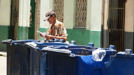 Cuba : la ministre du Travail démissionne après avoir nié l'existence de "mendiants" sur l'île, en pleine crise économique