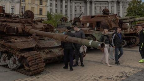 En direct, guerre en Ukraine : la Russie dévoile sa délégation pour les pourparlers avec l’Ukraine à Istanbul, sans Vladimir Poutine