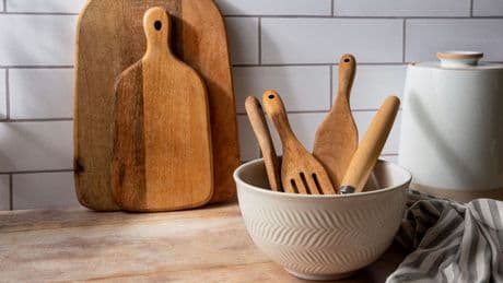 Vous mangez trop de microplastiques, voici quelques conseils pour les faire sortir de votre cuisine