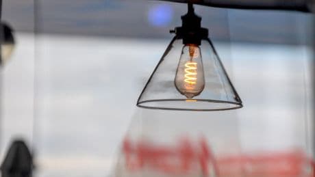 La inflación se modera al 2% en mayo pese a la subida de la electricidad tras el apagón