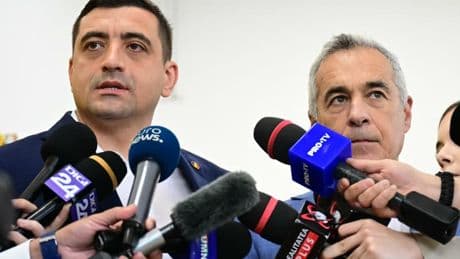 Présidentielle en Roumanie: l'extrême droite arrive en tête du premier tour avec un tiers des suffrages