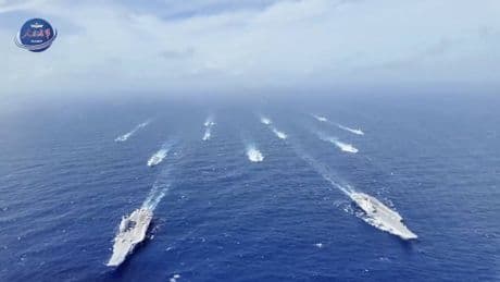 Manovre militari, navi e aerei da combattimento: così la Cina mostra i muscoli nel Pacifico