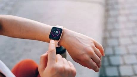 Save £105 on a 'premium' smartwatch that's 'just like Apple' as it drops to under £25