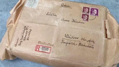 Nach 82 Jahren - Holocaust-Überlebender bekommt Paket von Eltern