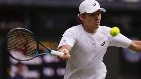 Tennis: De Minaur l’emporte in extremis face à Davidovich à Washington