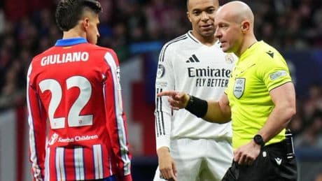¡Más madera: Marciniak pita el Inter-Barça y Van Boekel, asistente de VAR!