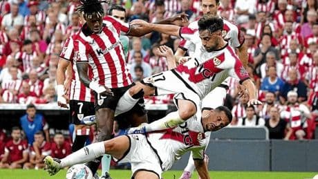 El Athletic se revoluciona a tiempo