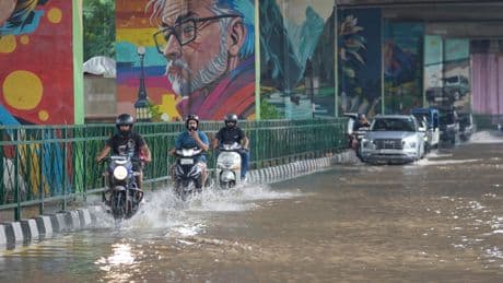 India warns Pakistan of flood threat in first known official contact for months