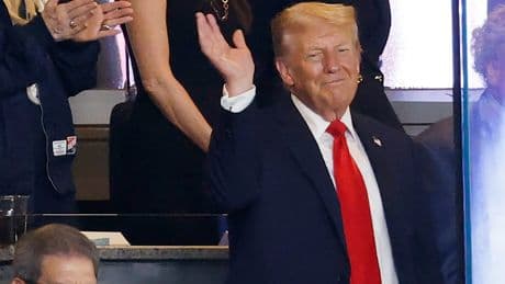 Trump greeted with boos, cheers at New York Yankees game