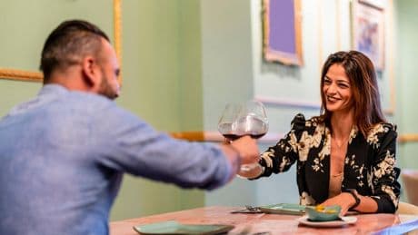 Studie: Single: Wer weniger Selbstwertgefühl hat, gibt sich beim Dating mehr Mühe