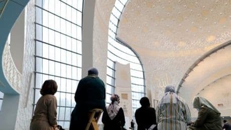 Deutschland: Übergriffe und Diskriminierung gegen Muslime auf Höchststand