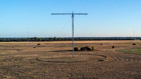 Messages codés et sons bizarres: l'énigmatique cas radiophonique des stations de nombres
