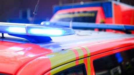Weißensee: Mieterin bei Brand in Wohnung lebensgefährlich verletzt