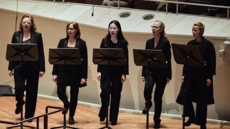 Rias Kammerchor: Singen, stampfen und viel Humor