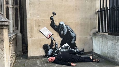 Banksy'nin yeni duvar resmi çok şey anlatıyor