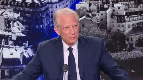 "La réponse viendra le moment venu": Dominique de Villepin n'exclut pas de se présenter à la présidentielle de 2027
