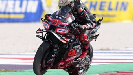 MotoGP, Bezzecchi da urlo a Misano: conquista la pole davanti ad Alex Marquez