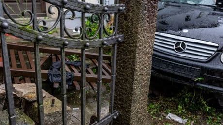 Fünf Verletzte im bayerischen Passau: Mann fährt Ehefrau und Kind an – Haftbefehl erlassen