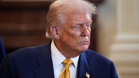 Neue Fotos aufgetaucht! - Epstein feierte auf Trumps Hochzeit