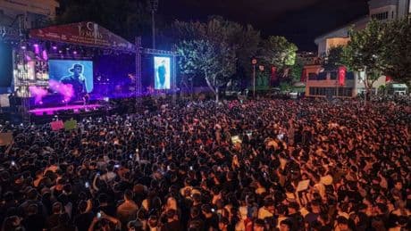 Denizli'de Ceza konserinde bıçaklı kavga