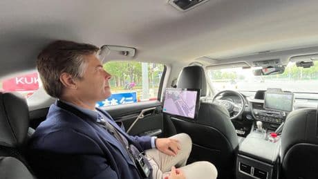 « Aucune impression de danger » : on a testé un robot-taxi et l’expérience est bluffante