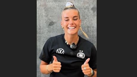 Einen Sport-Zopf perfekt flechten - DFB-Star Selina Cerci zeigt, wie es geht