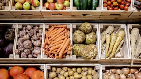 Sommer-Superfoods: Diese regionalen Kraftpakete stärken bei warmem Wetter Ihre Gesundheit