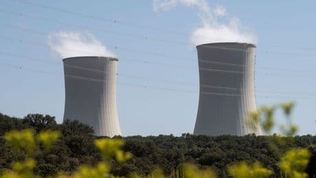El apagón nuclear de Sánchez amenaza con encarecer un 36% la energía
