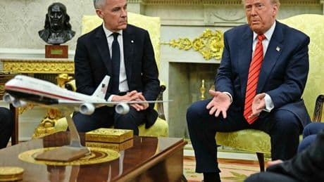 Donald Trump bij ontvangst Canadese premier Carney: ’VS staken bombardementen op Houthi’s, zij willen niet meer vechten’