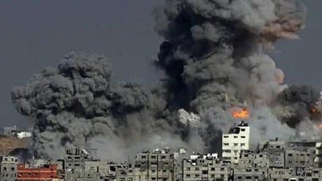 Israel bombardea sin piedad la capital de la Franja: «Gaza está ardiendo», proclama el ministro de Defensa