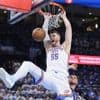 Basketball: Auf Nowitzkis Spuren: Hartenstein mit OKC NBA-Finals-Favorit