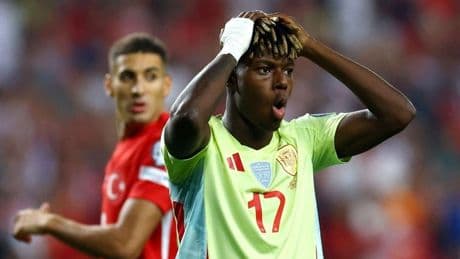Nico enciende las alarmas al retirarse lesionado en el Turquía-España
