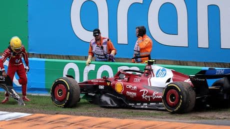 Hamilton fliegt in die Bande, Leclerc abgeräumt – Ferrari-Fiasko in Zandvoort