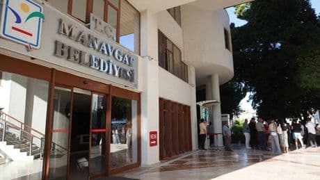 CHP, Manavgat Belediyesi'nde çoğunluğu korudu