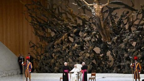 Face à la dette infernale du Vatican, Léon XIV fera-t-il mieux que le pape François ?