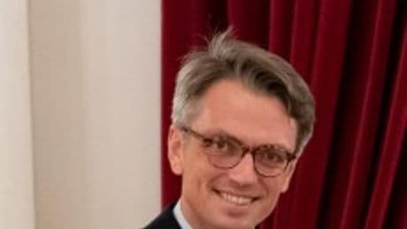 Dimite un asesor de Seguridad Nacional de Suecia tras salir a la luz sus fotos en una página de citas