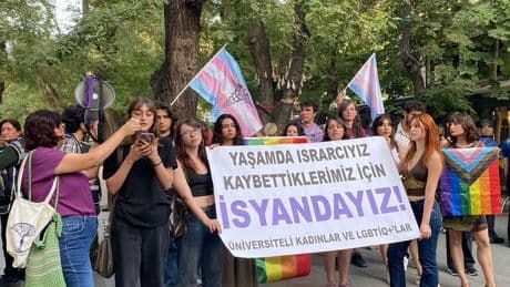 Hilal Özdemir'in öldürülmesini protesto eden öğrencilere polis müdahalesi