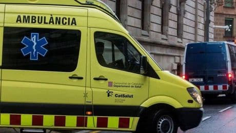 Una menor muere tras caer por el patio interior de un edificio de Barcelona