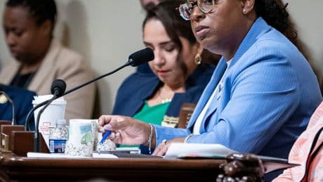 D.O.J. Accuses Rep. LaMonica McIver of Assaulting 2 ICE Agents as Democrats Decry Charges