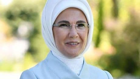 Emine Erdoğan Koruyucu Aile Günü'nü kutladı