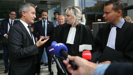 «Je ne suis pas là pour valider vos réformes»: une avocate refuse de serrer la main à Gérald Darmanin