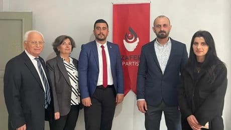 CHP'li belediye başkanı Zafer Partisi İlçe Başkanlığı binasının açılışına katıldı: Birlik ve beraberlik vurgusu