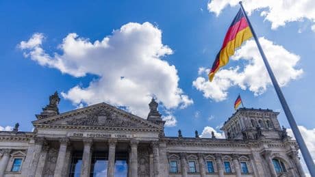 Spionage im Bundestag: Deutschlands Herz ist ungeschützt