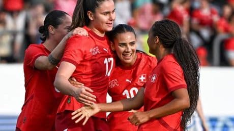 La Suisse accueille l’Euro 2025 féminin de football, qu’elle espère fondateur