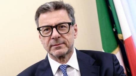 Giorgetti: “Serve una revisione della previdenza complementare”