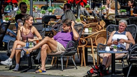 Regen blijft uit, zeer zonnig weekend voor de boeg: zo warm wordt Moederdag