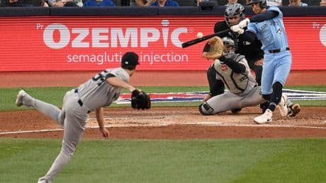 Bichette’s two-run shot caps wild Blue Jays’ win