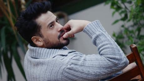 Emre Altuğ’dan Çeşme’de yazın son performansları